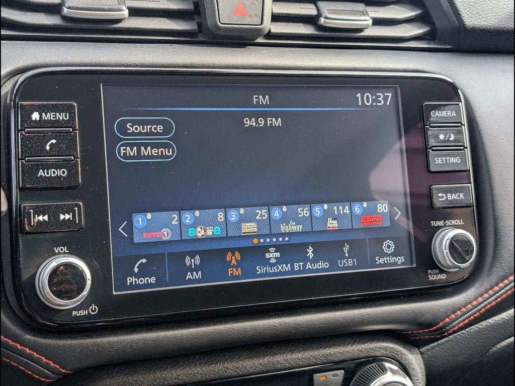 2025 Nissan Versa 1.6 SR