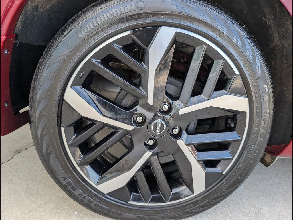 2025 Nissan Versa 1.6 SR