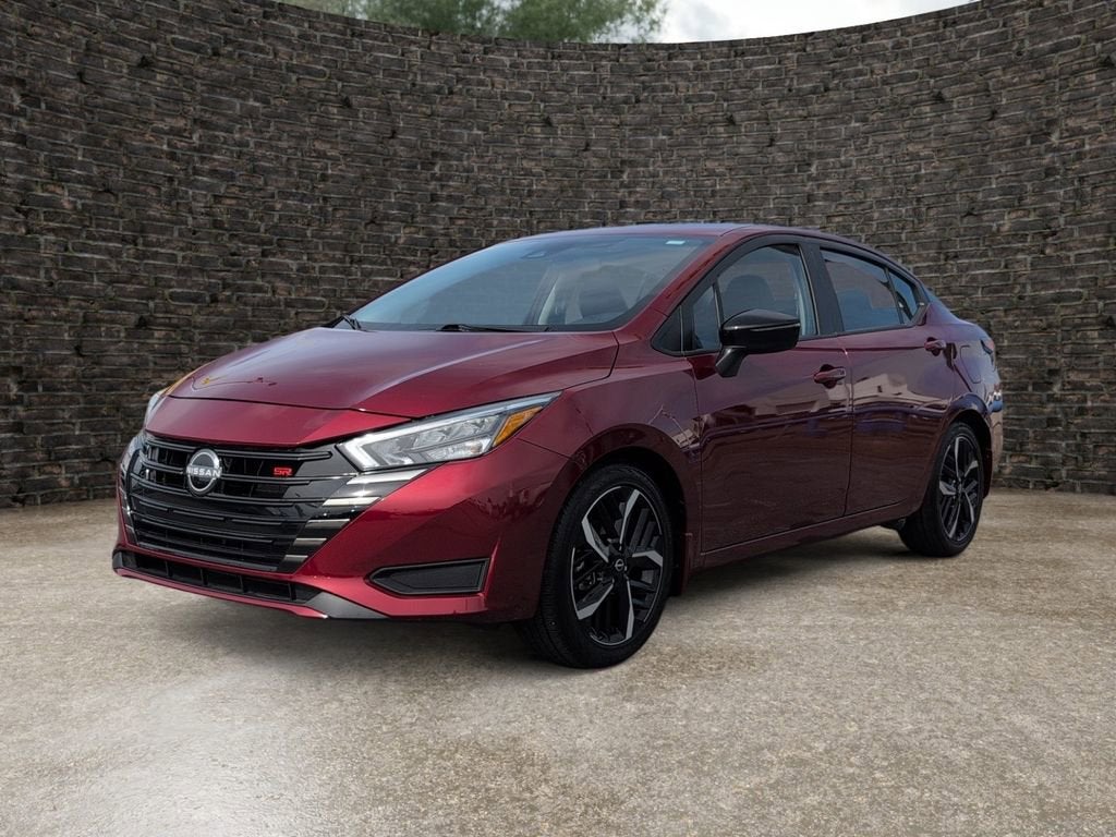 2025 Nissan Versa 1.6 SR