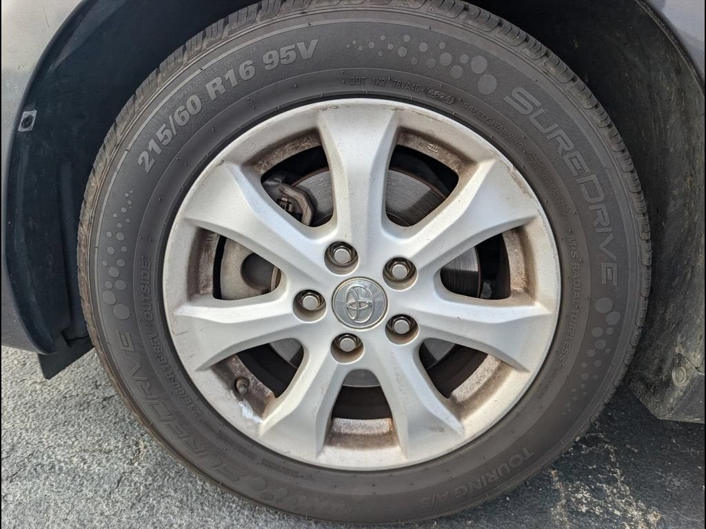 2011 Toyota Camry LE