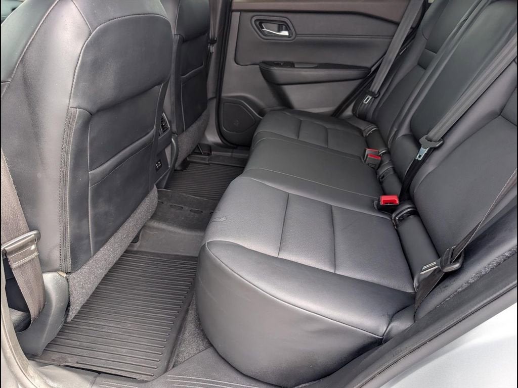 2022 Nissan Rogue SV FWD