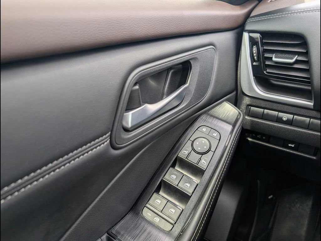 2022 Nissan Rogue SV FWD