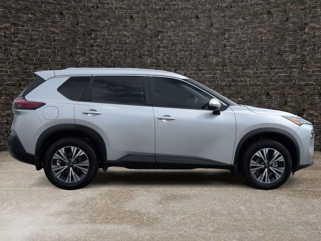 2022 Nissan Rogue SV FWD