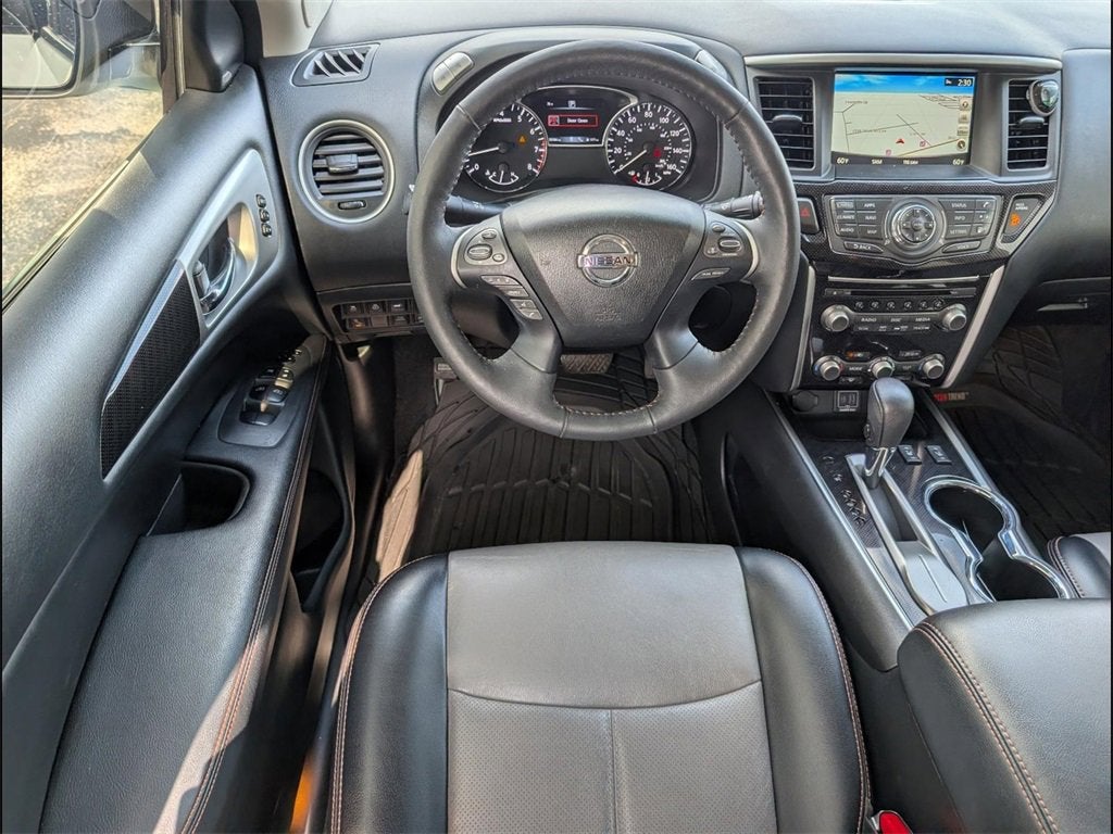 2020 Nissan Pathfinder SL 2WD