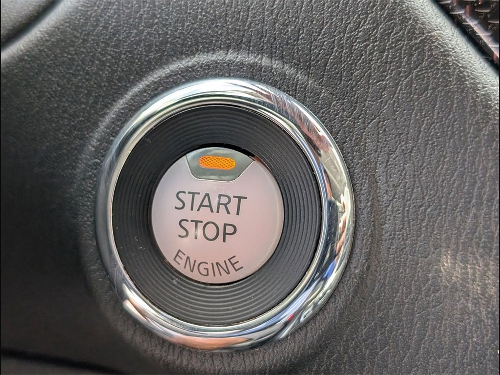 2020 Nissan Pathfinder SL 2WD