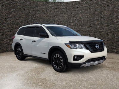 2020 Nissan Pathfinder SL 2WD