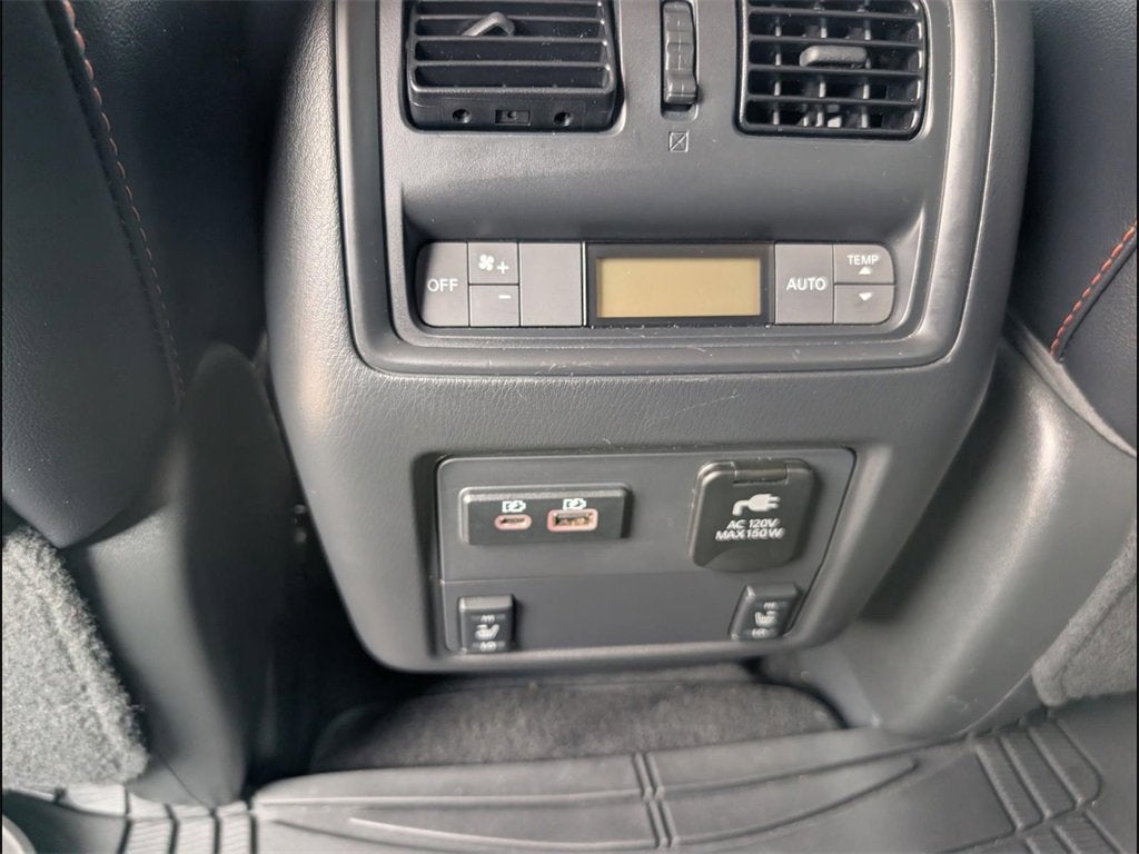 2020 Nissan Pathfinder SL 2WD