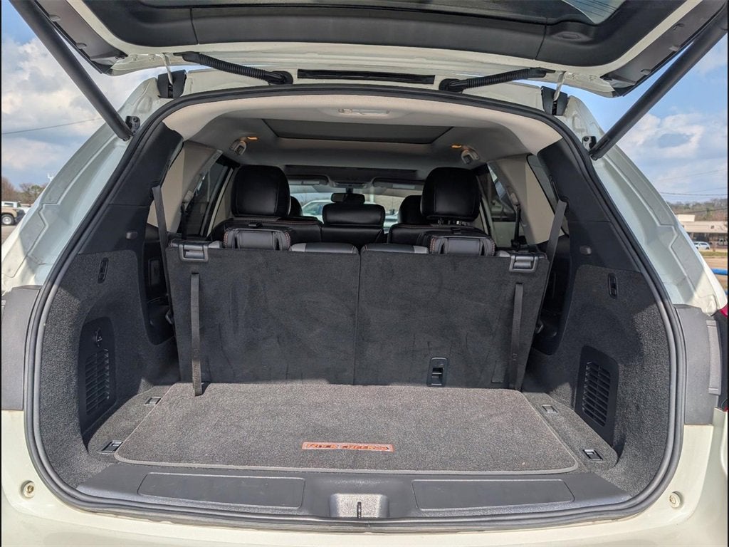 2020 Nissan Pathfinder SL 2WD