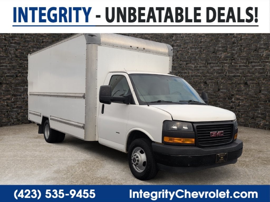 2018 GMC Savana Cutaway 3500 3500 Van 177"