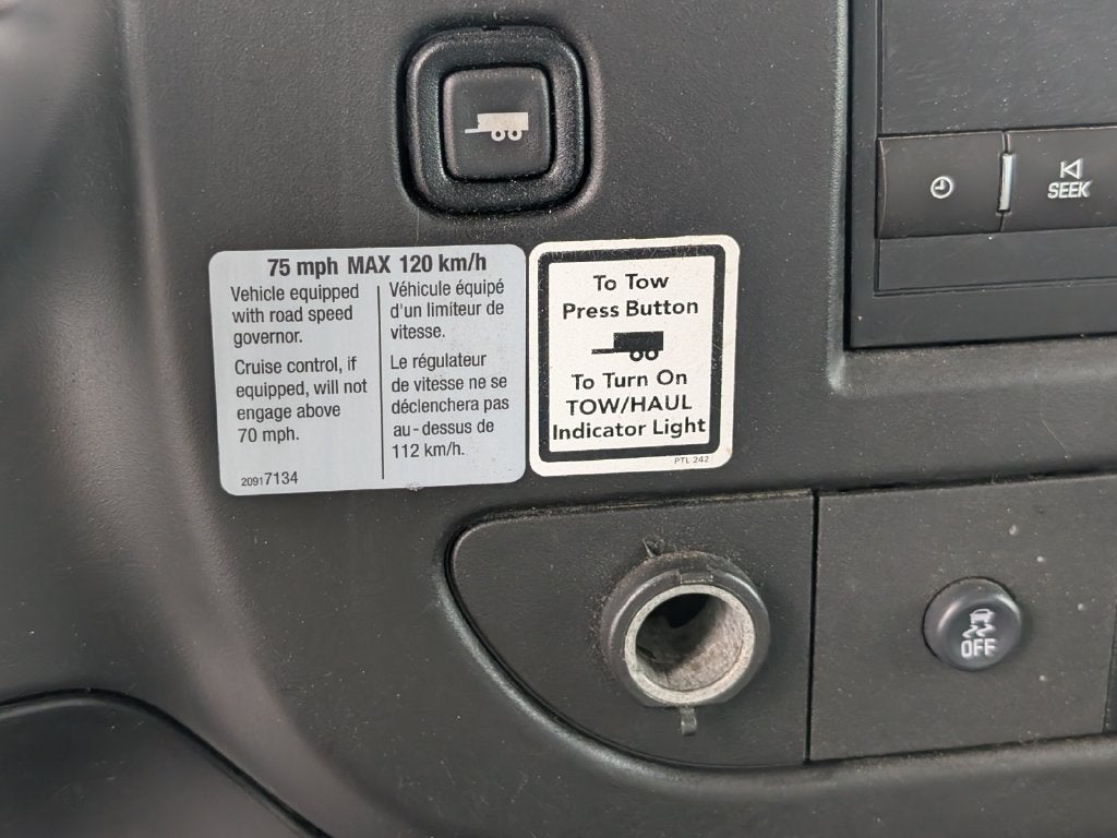 2018 GMC Savana Cutaway 3500 3500 Van 177"