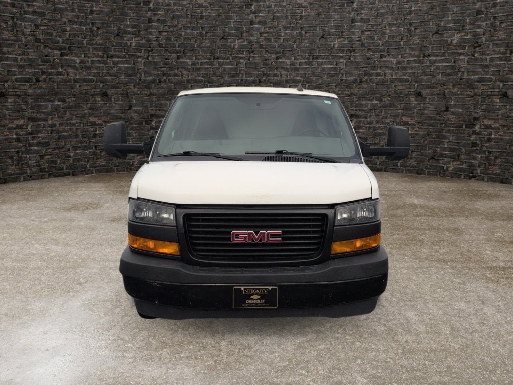 2018 GMC Savana Cutaway 3500 3500 Van 177"