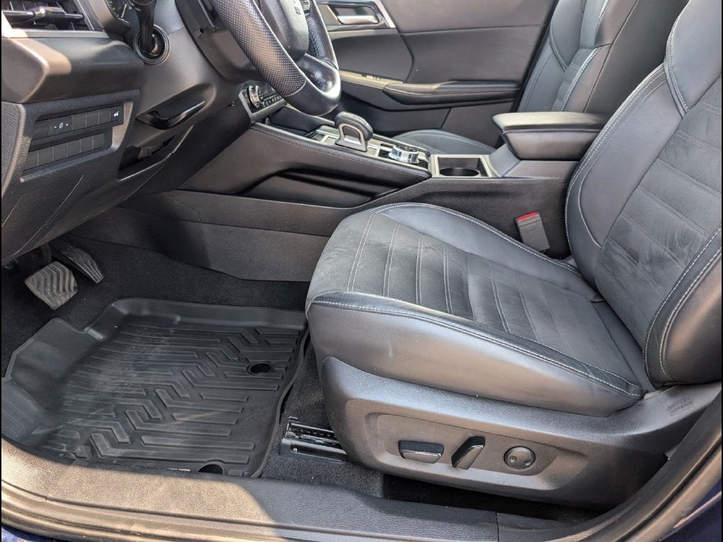 2022 Mitsubishi Outlander Black Edition S-AWC