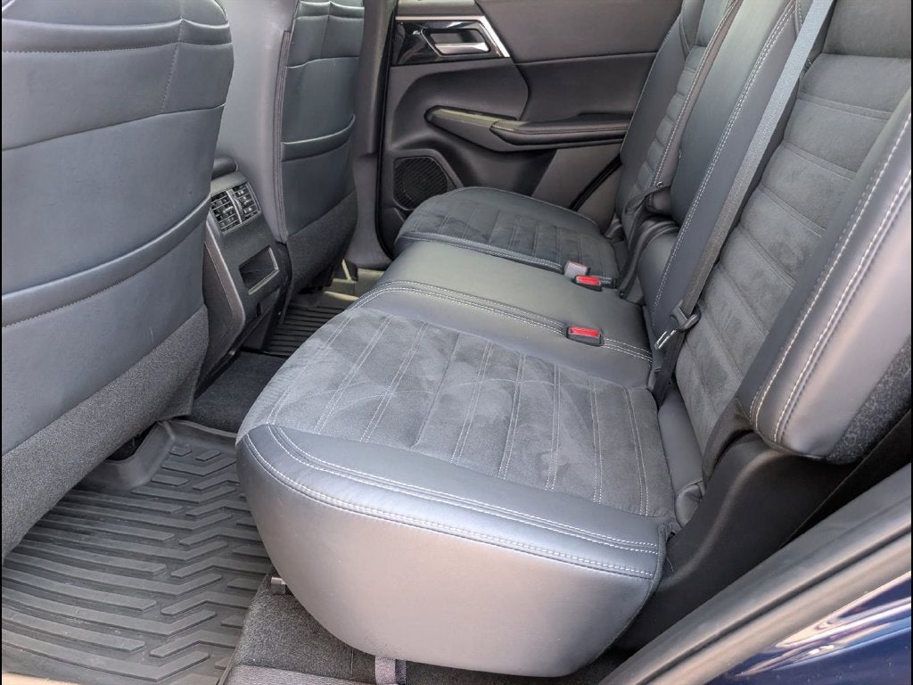2022 Mitsubishi Outlander Black Edition S-AWC