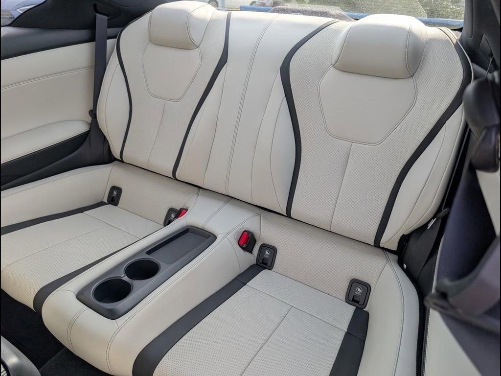 2022 INFINITI Q60 LUXE