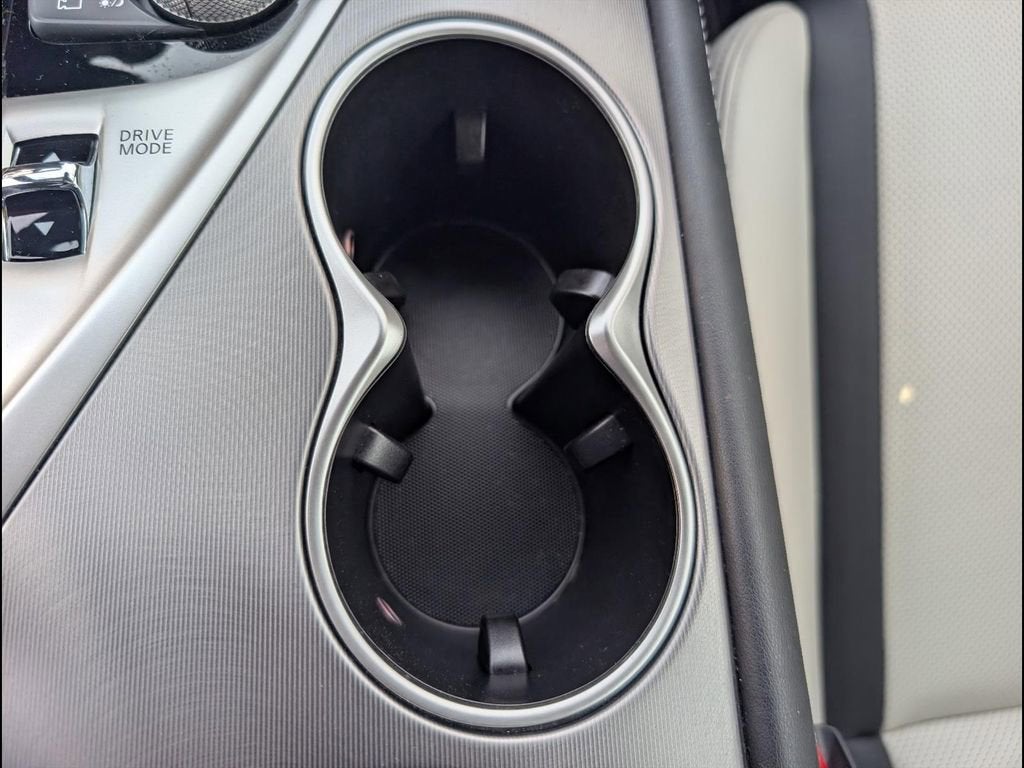 2022 INFINITI Q60 LUXE