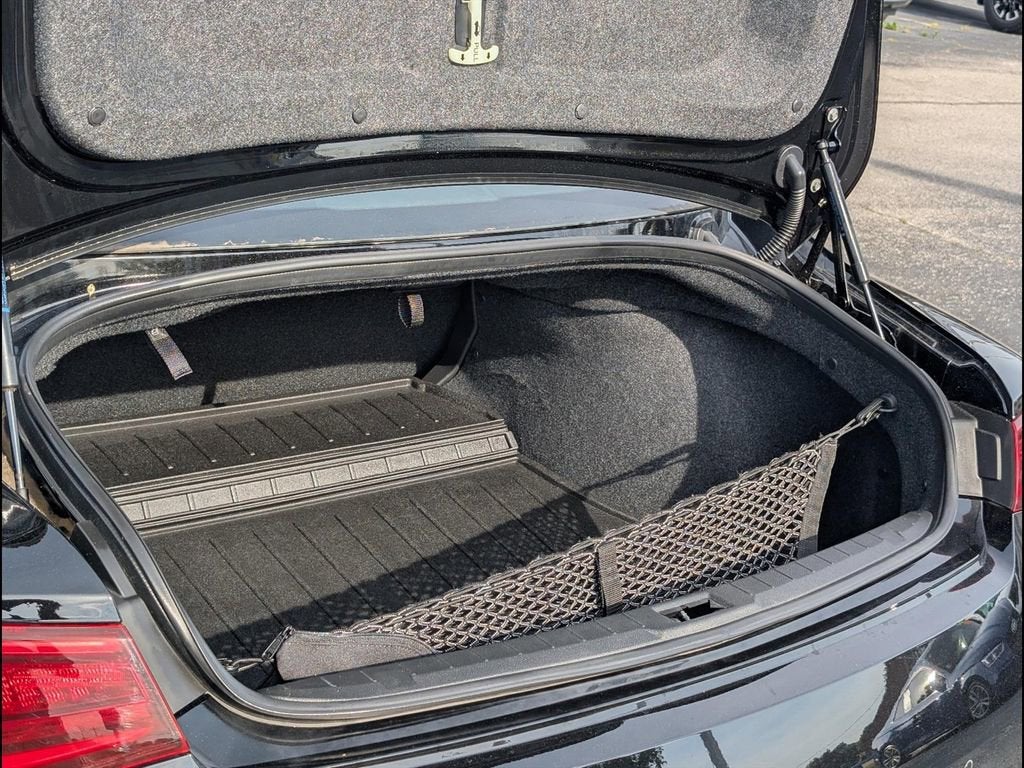 2022 INFINITI Q60 LUXE