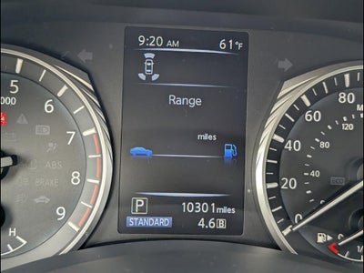 2022 INFINITI Q60 LUXE