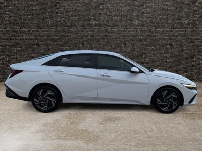2025 Hyundai Elantra SEL Convenience