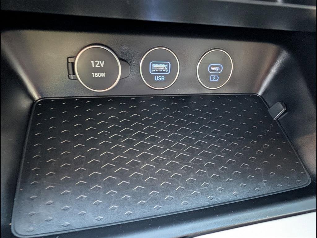 2024 Genesis G70 2.5T