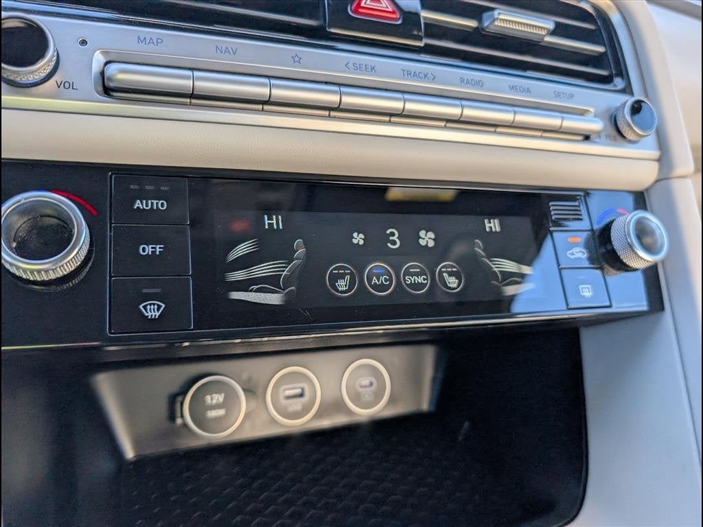 2024 Genesis G70 2.5T