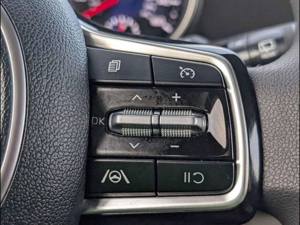2024 Kia Carnival MPV LX